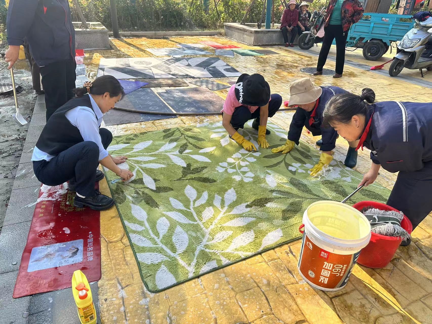 心系業主勤服務，無私奉獻鑄輝煌——巫海艷用熱情與奉獻詮釋物業人的責任與擔當